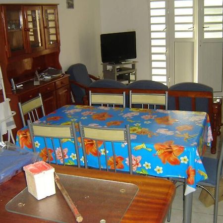 Charmant Appartement Verdoyant Le Morne-Vert Екстериор снимка