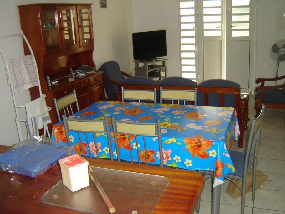 Charmant Appartement Verdoyant Le Morne-Vert Екстериор снимка