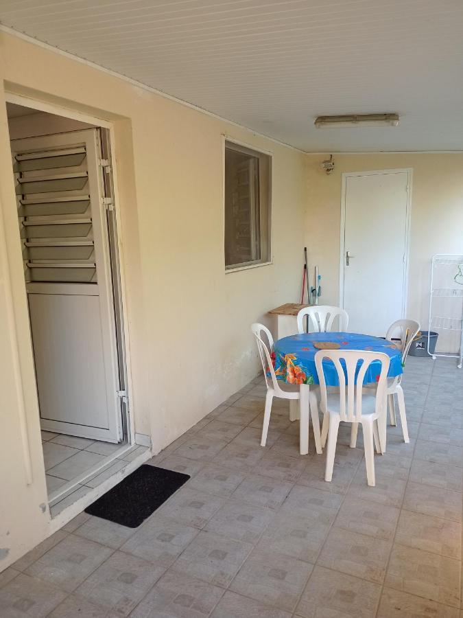 Charmant Appartement Verdoyant Le Morne-Vert Екстериор снимка